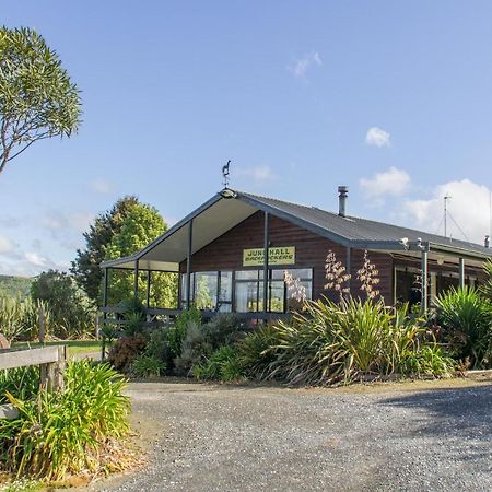 Junohall Backpackers Cavernas de Waitomo Exterior foto