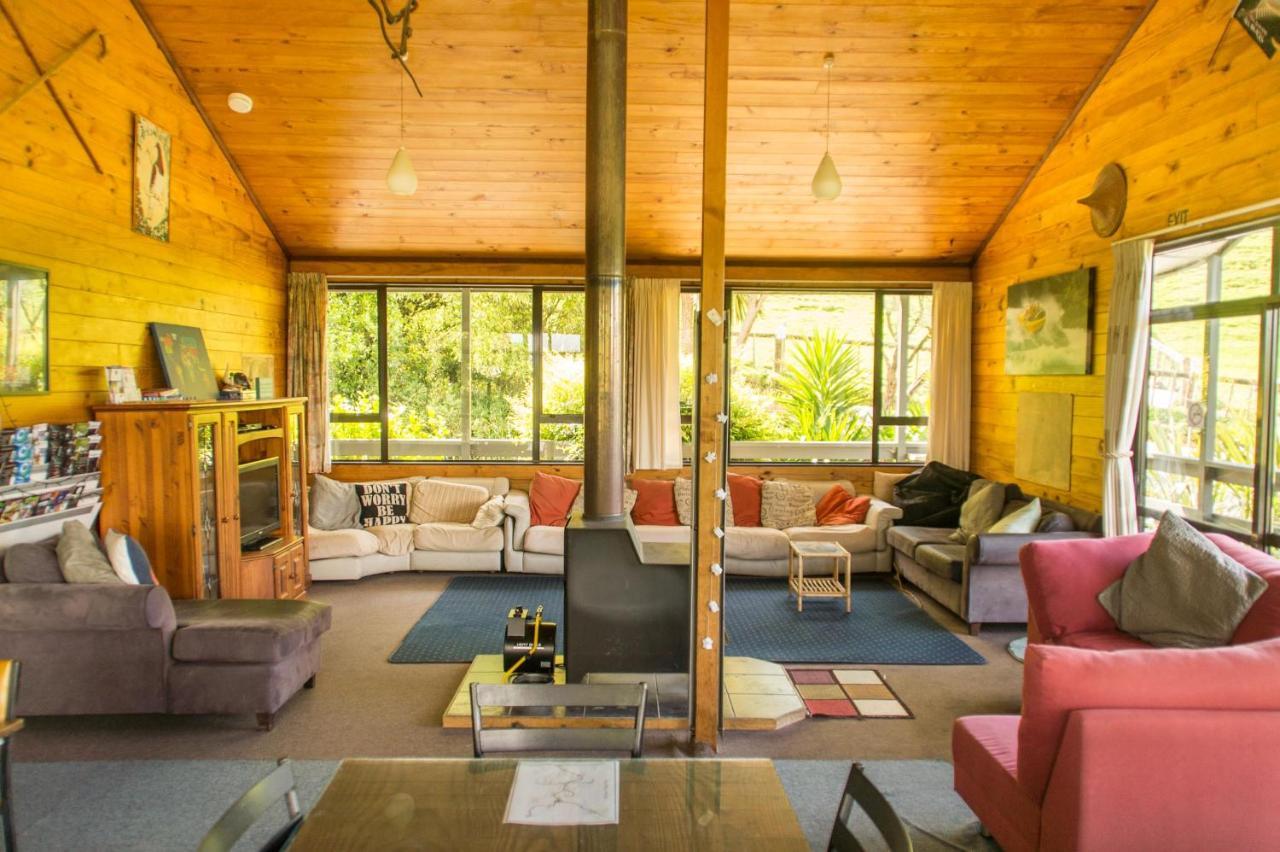 Junohall Backpackers Cavernas de Waitomo Exterior foto